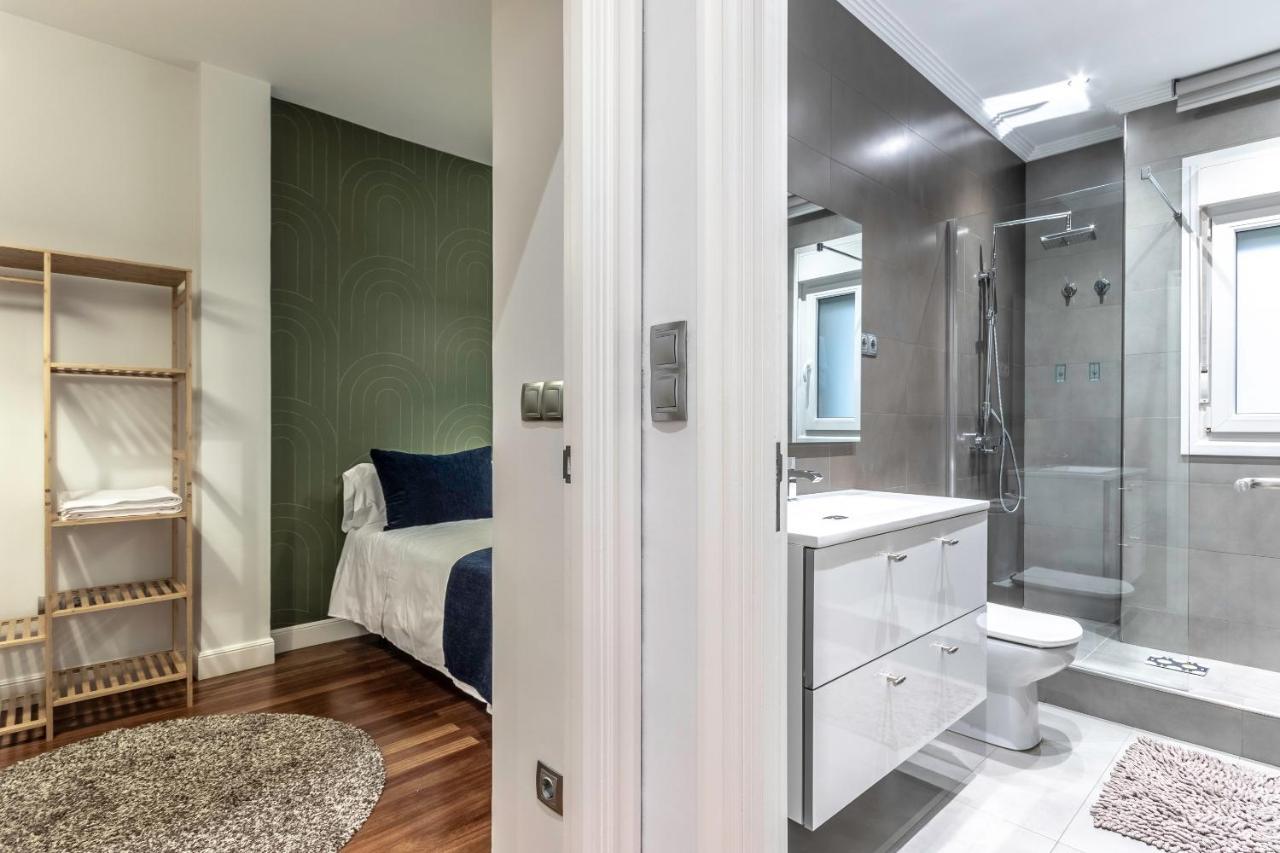 Piso De Diseno Junto Al Casco Viejo Apartment Bilbao Luaran gambar