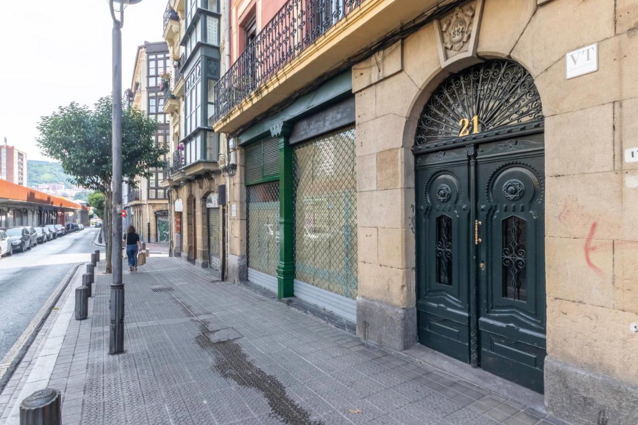 Piso De Diseno Junto Al Casco Viejo Apartment Bilbao Luaran gambar